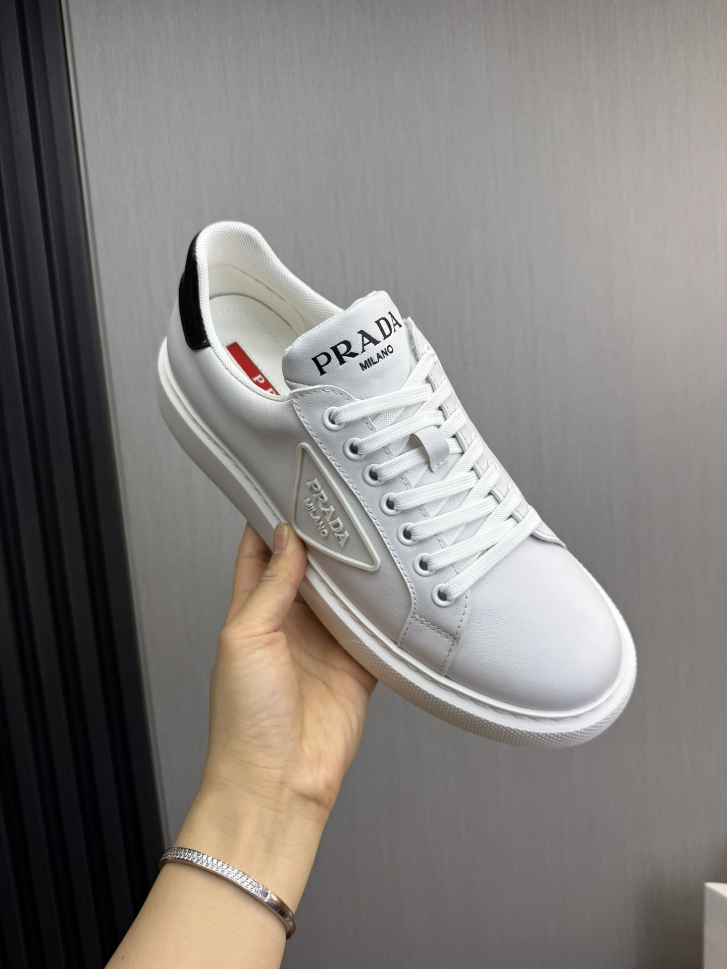 prada-casual-shoes_42_7.jpg