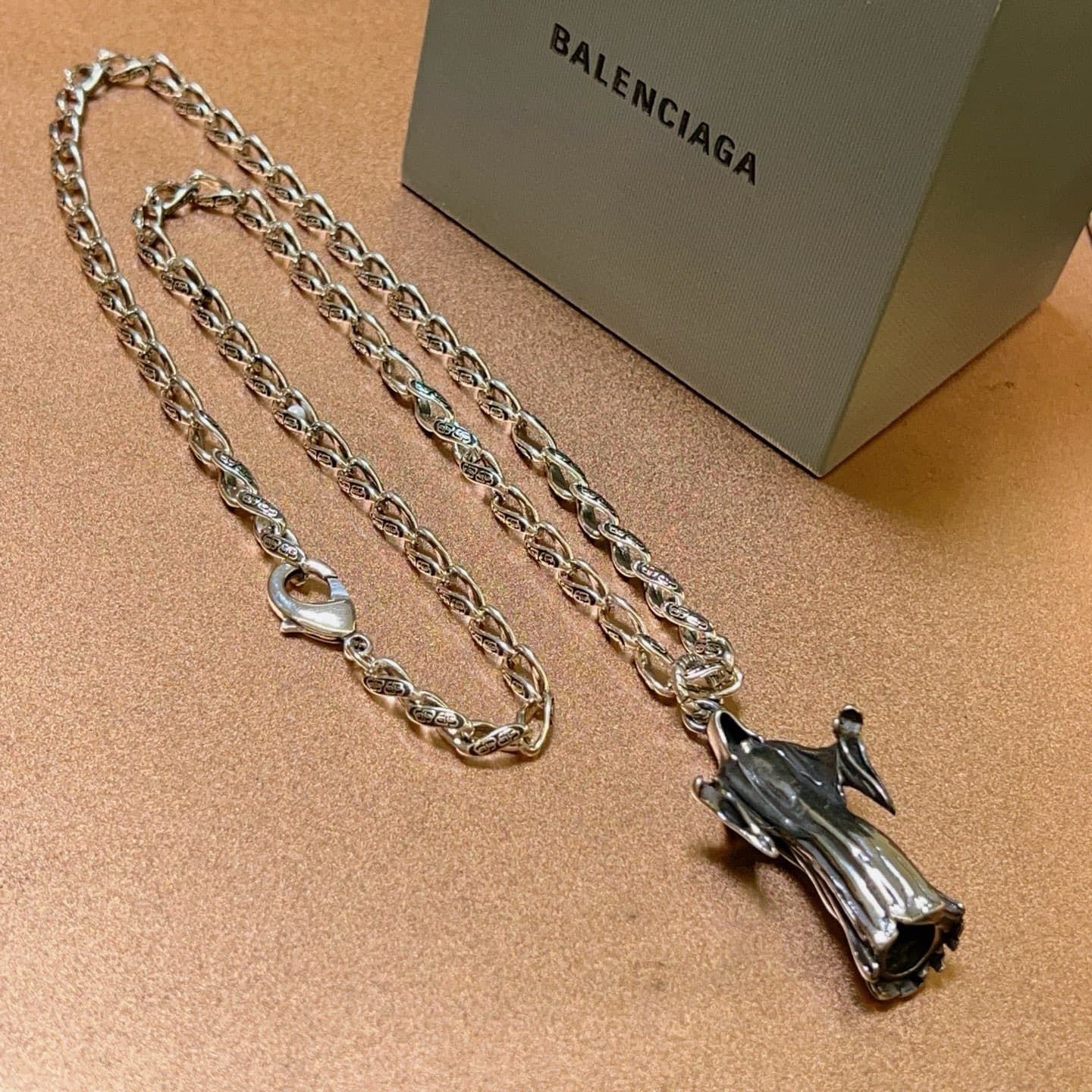 balenciaga-necklace_17_7.jpg