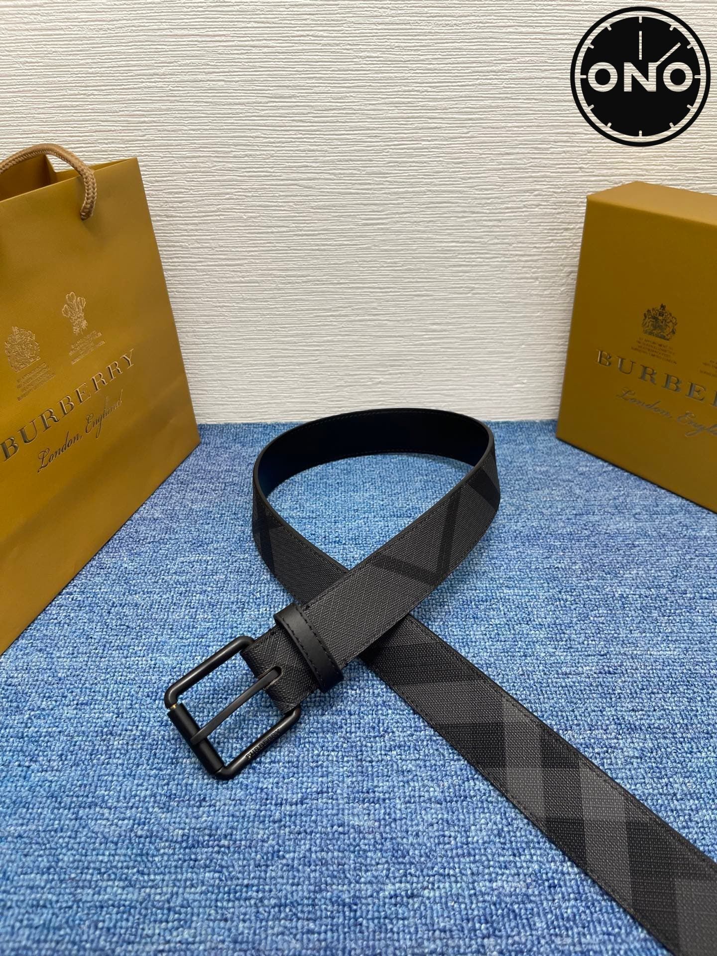 burberry_belt_4_3.jpg