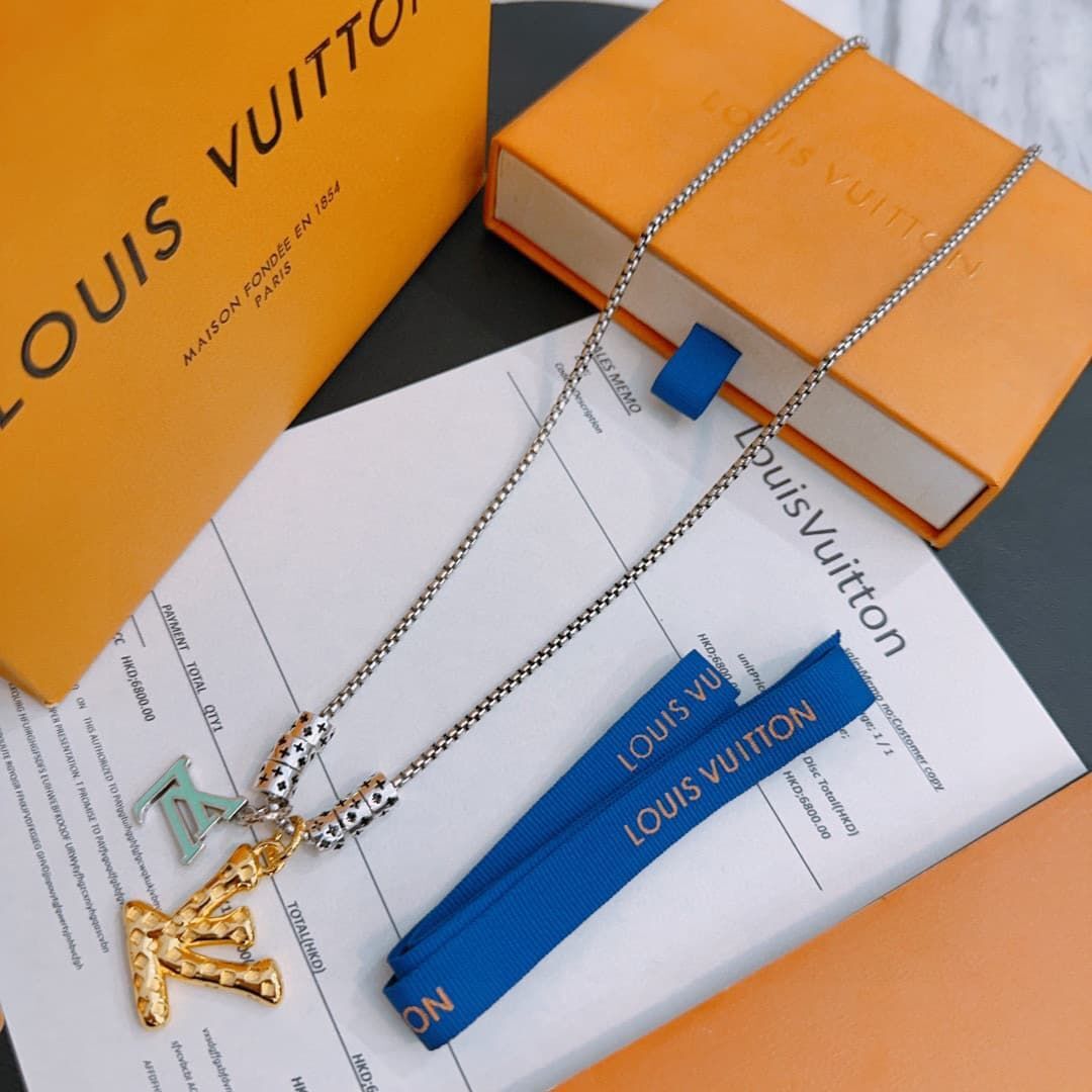 lv-necklace_17_1.jpg