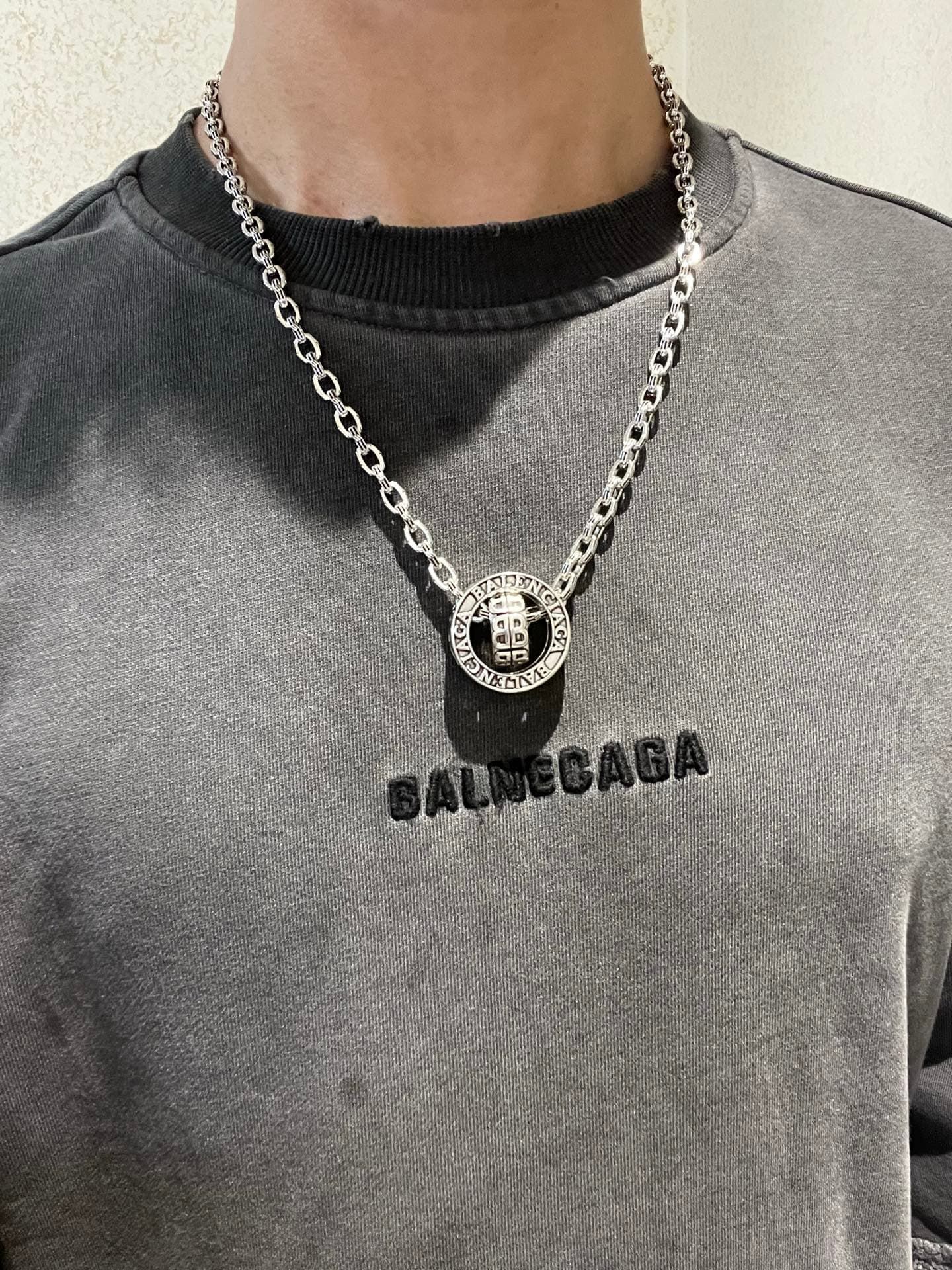 balenciaga-necklace_49_4.jpg