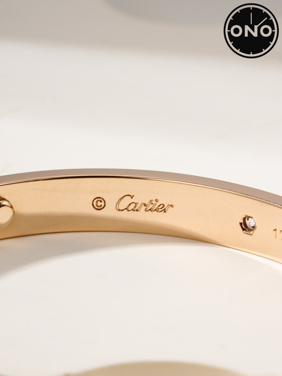 cartier-bracelet_9_10.jpg