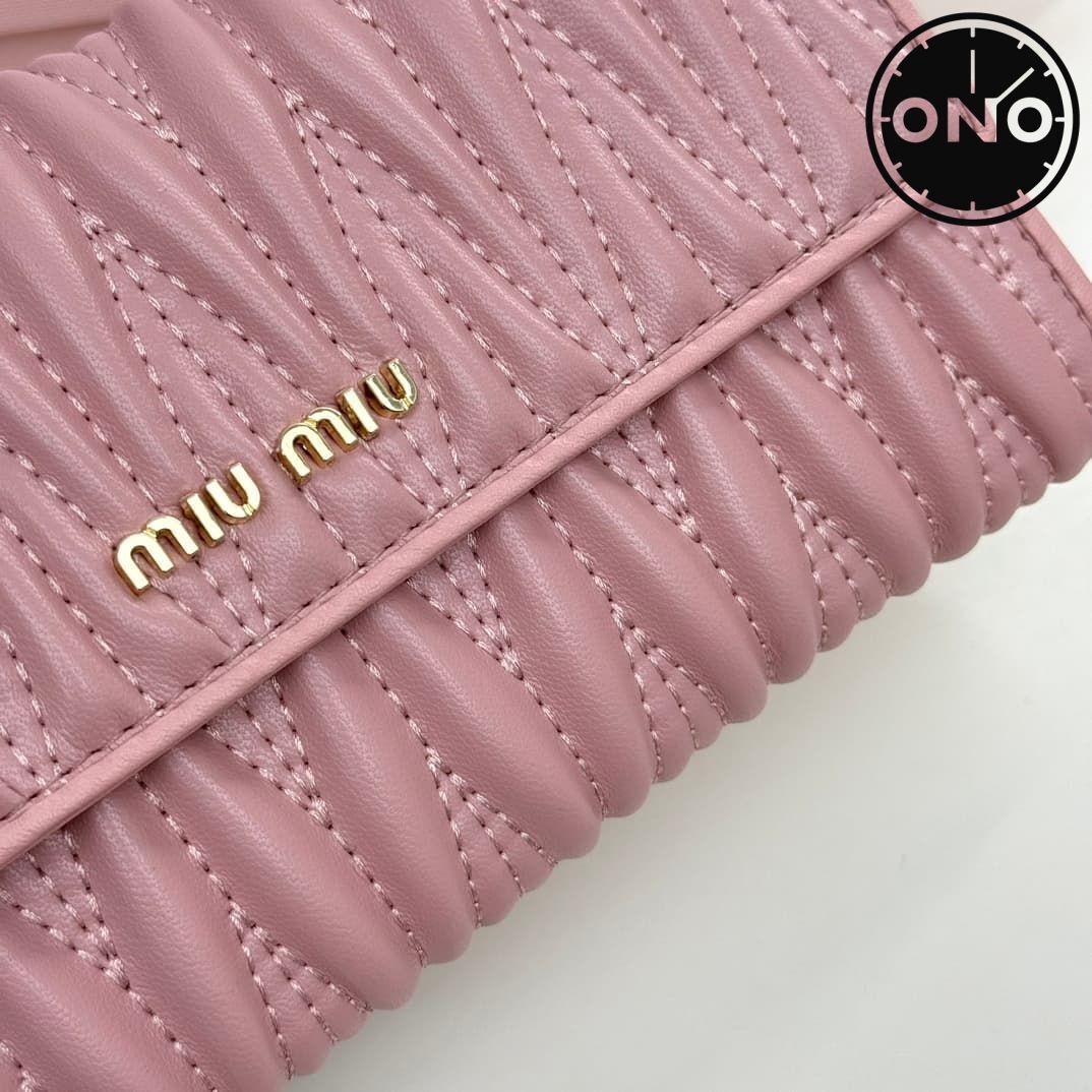 miumiu_wallet_2_4.jpg