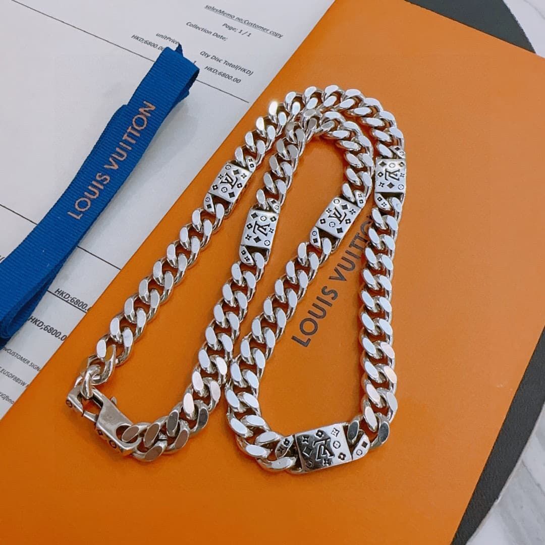 lv-necklace_9_5.jpg