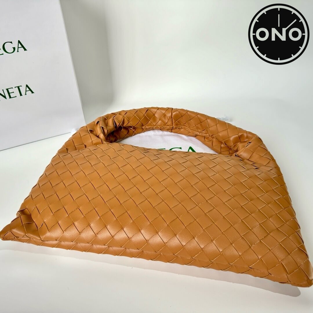 bottega_veneta_women_91_2.jpg