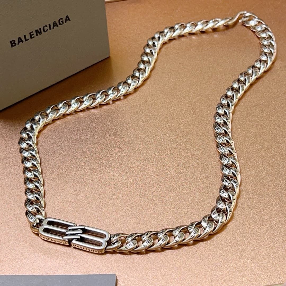balenciaga-necklace_9_5.jpg