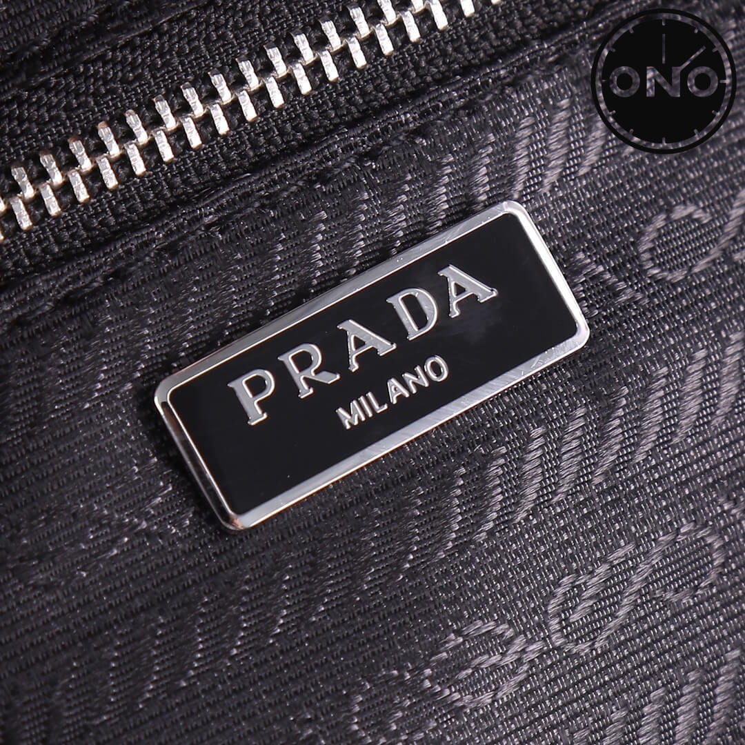 prada_women_122_6.jpg