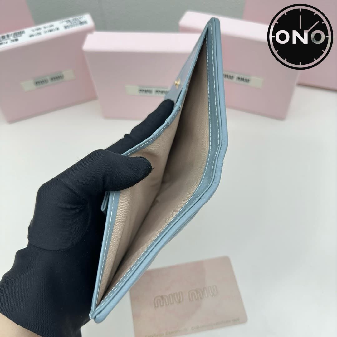 miumiu_wallet_5_7.jpg
