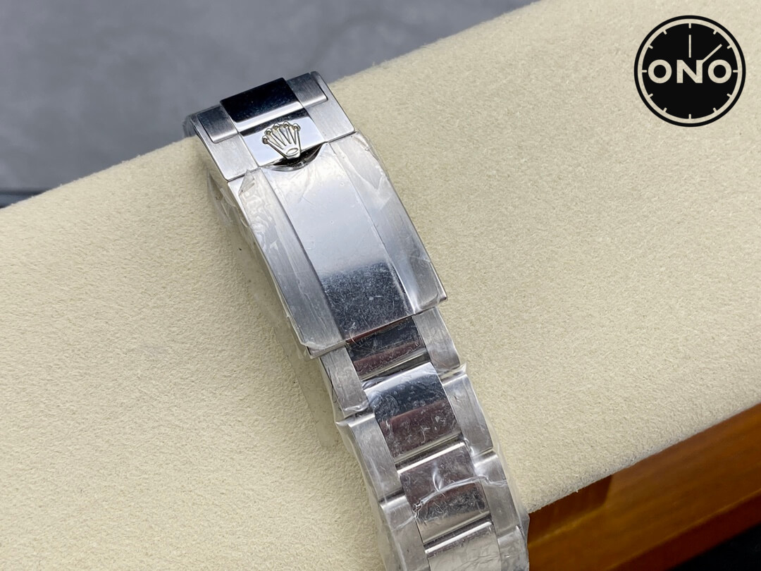 Yacht-Master_28_10.jpg