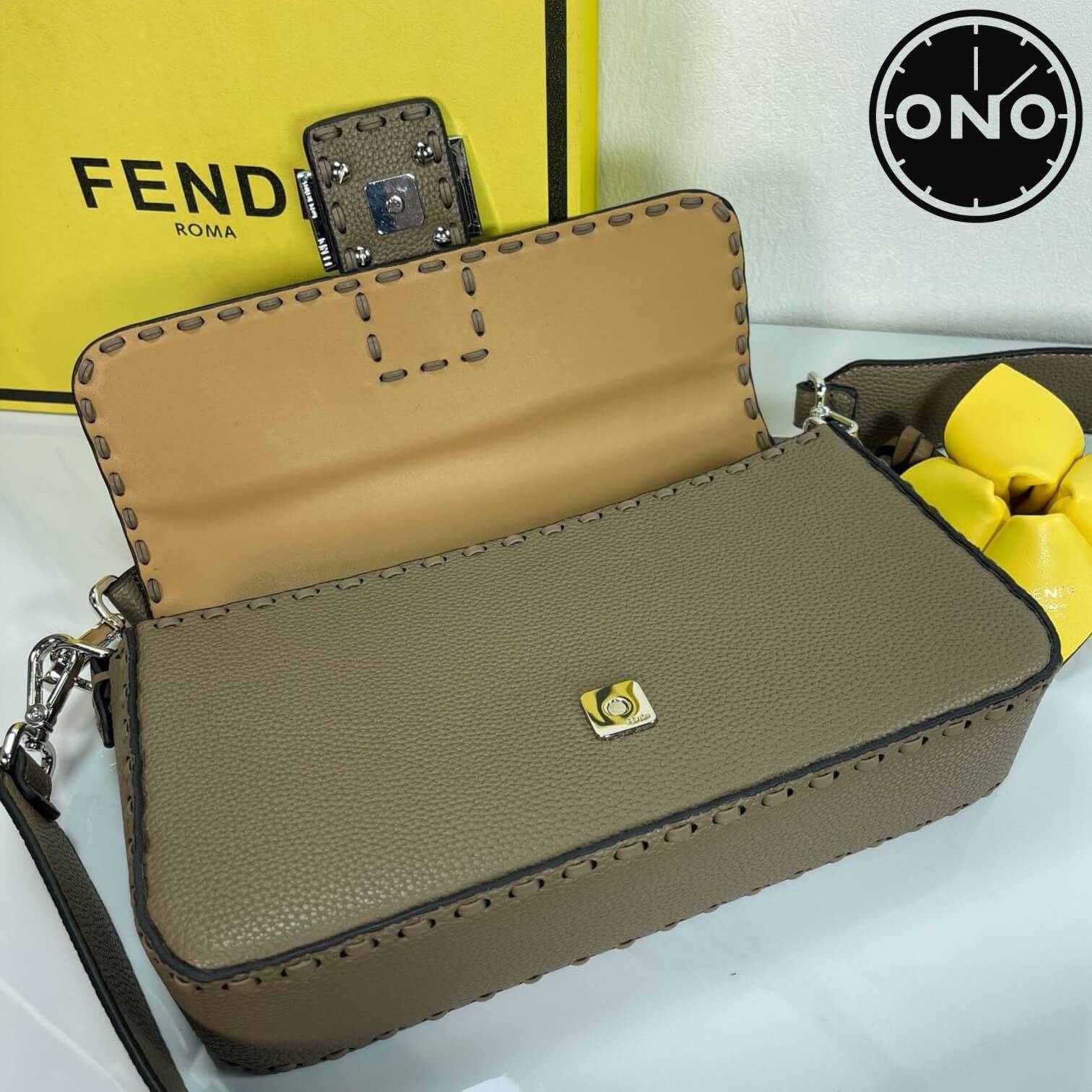 fendi_women_16_3.jpg