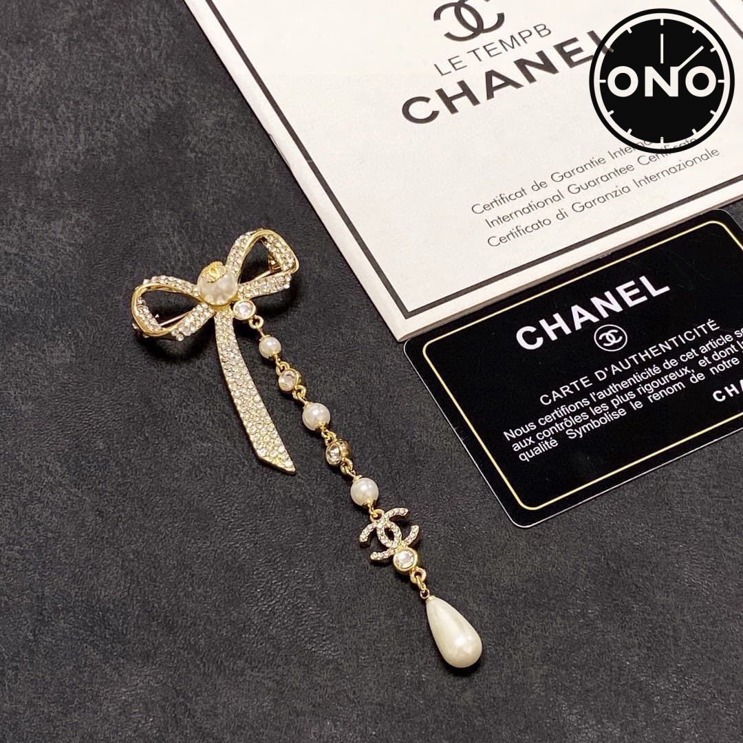 chanel-brooch_3_8.jpg