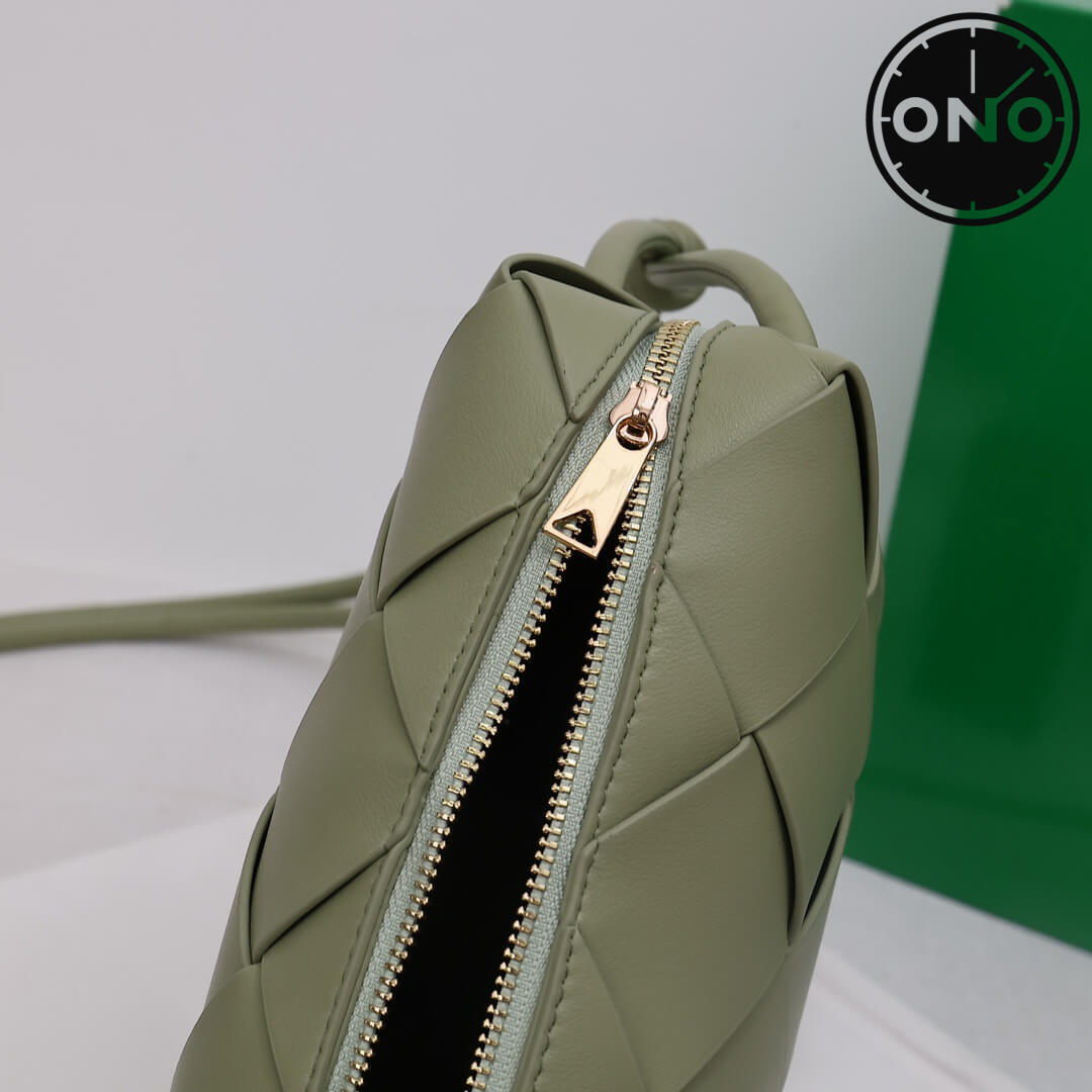 bottega_veneta_women_84_6.jpg