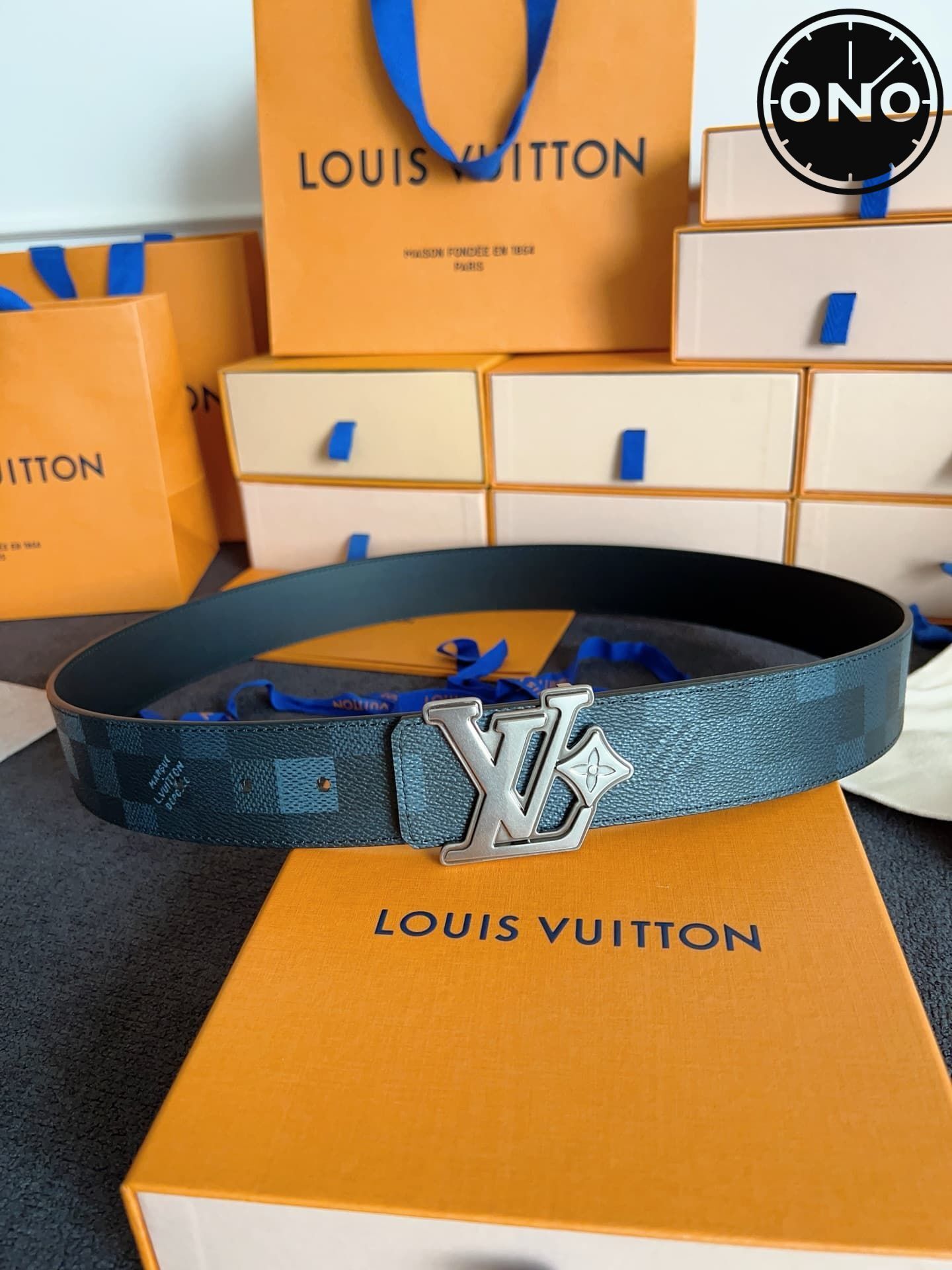 lv_belt_72_1.jpg