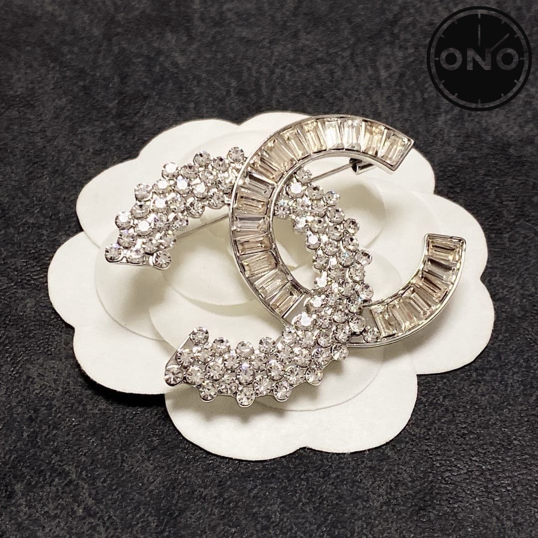 chanel-brooch_9_3.jpg