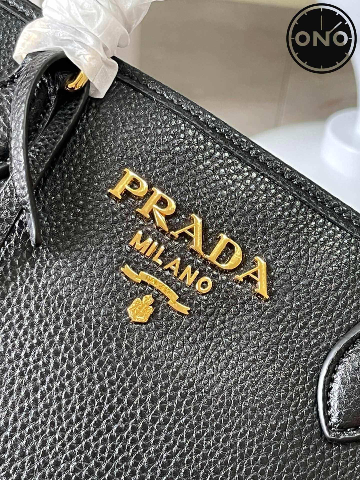 prada_women_137_3.jpg