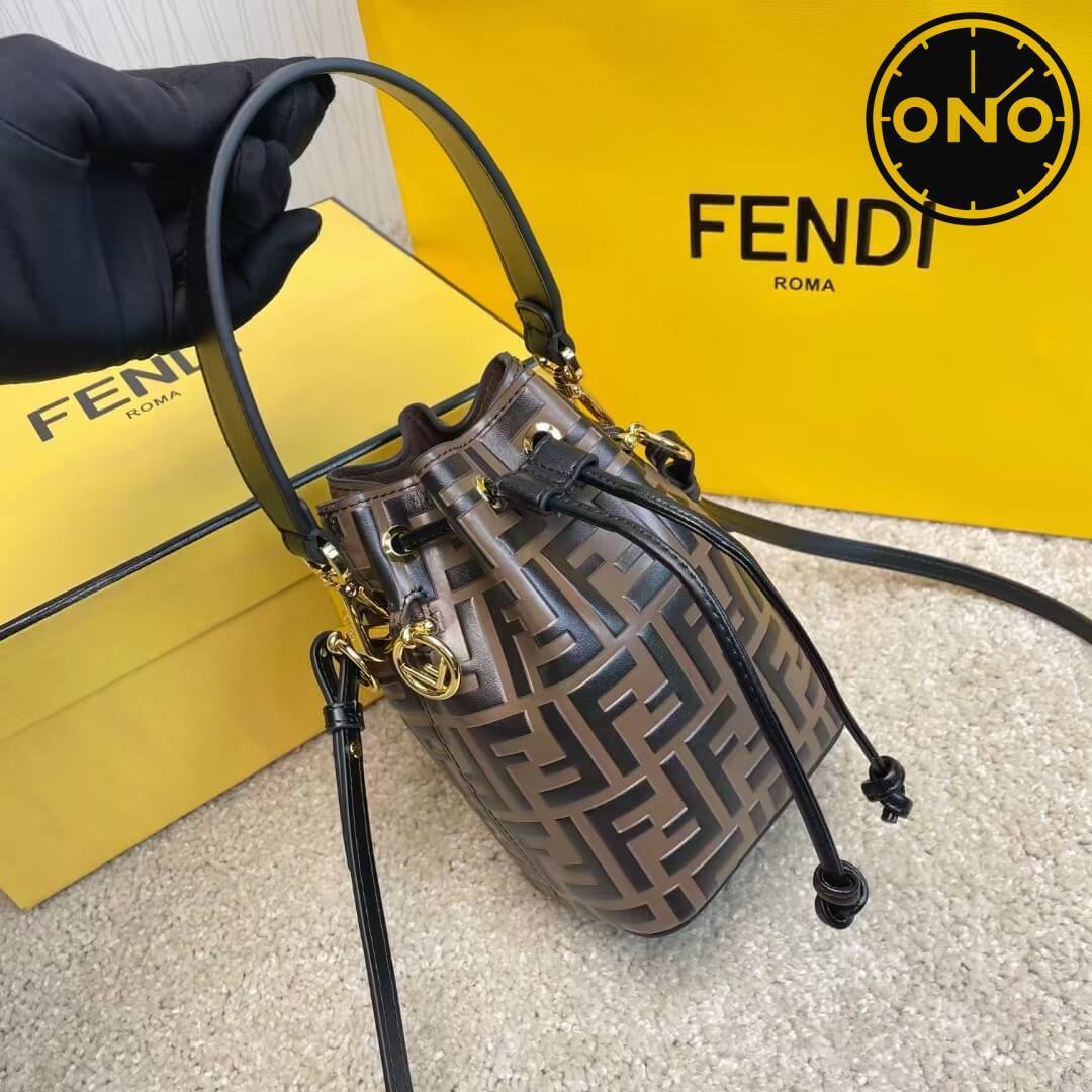 fendi_women_29_4.jpg