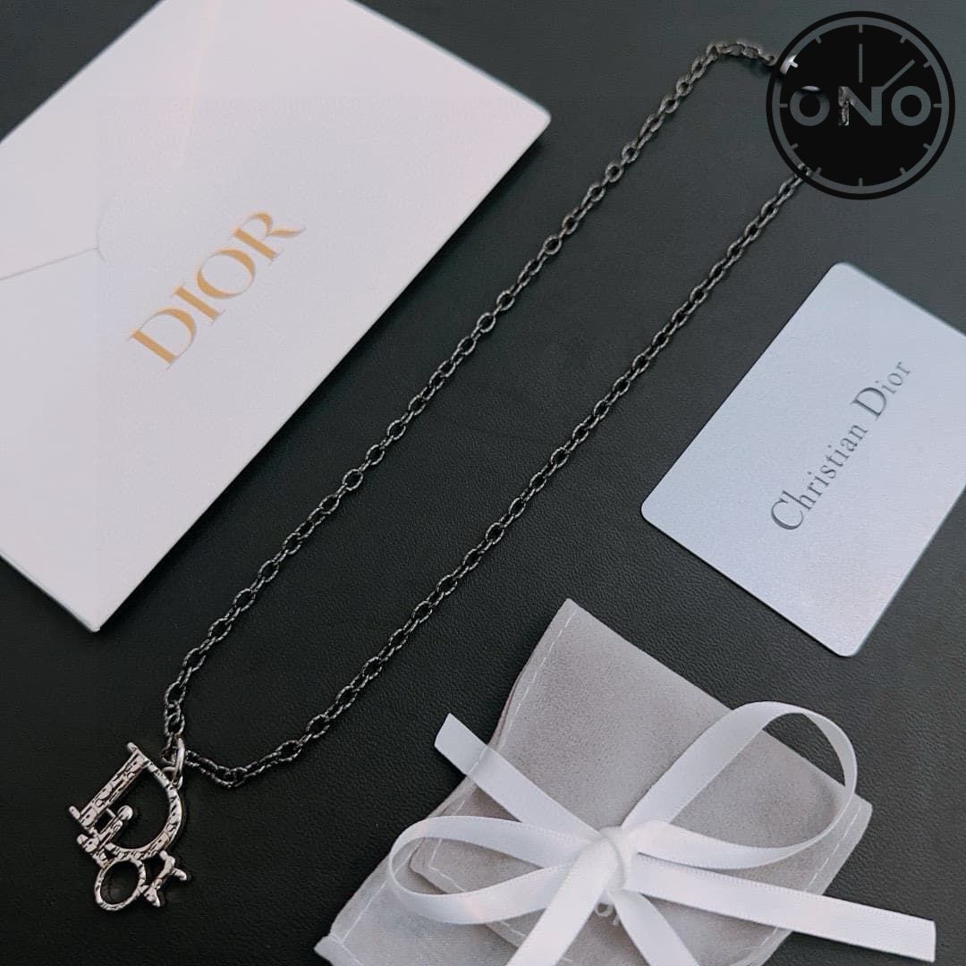 dior-necklace_31_1.jpg
