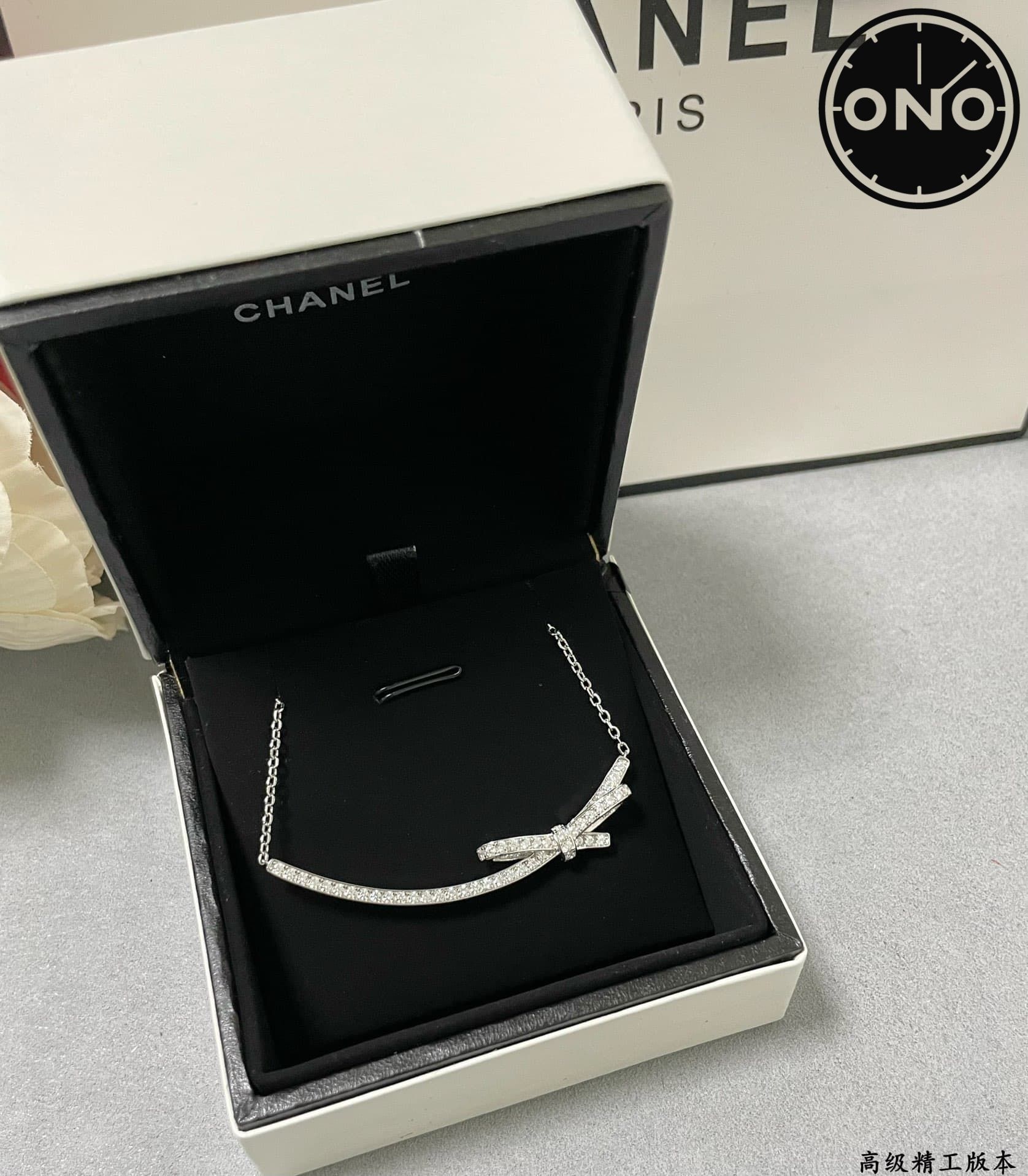 chanel-necklace_5_5.jpg