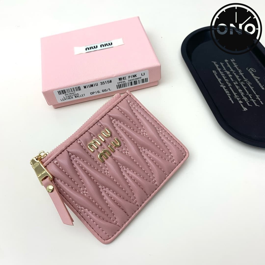 miumiu_wallet_10_1.jpg
