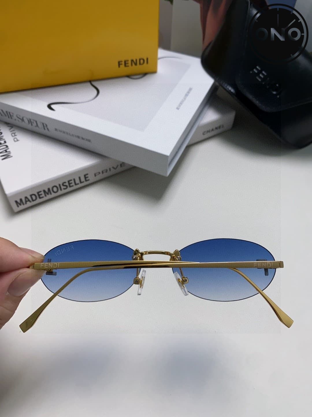fendi-glasses_50_4.jpg