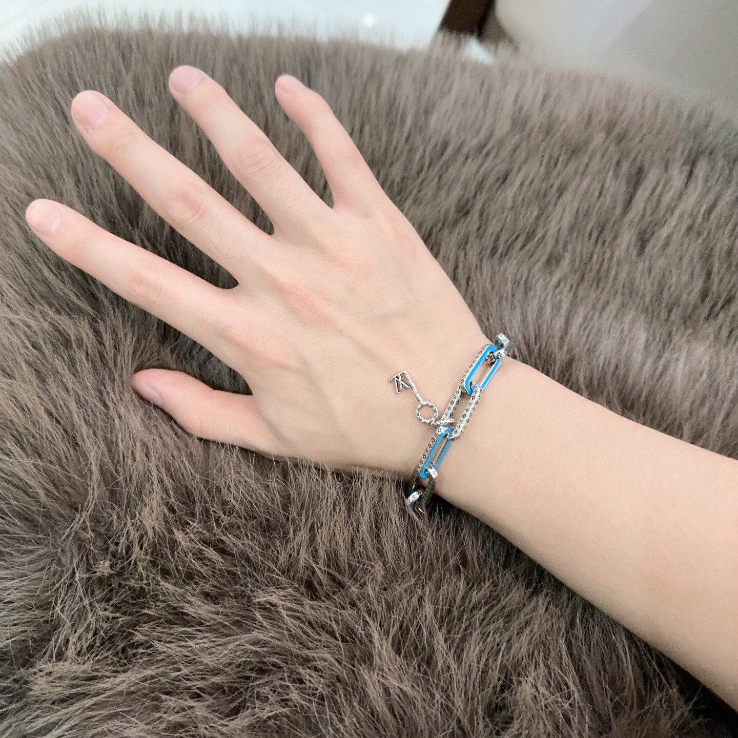 lv-bracelet_13_3.jpg