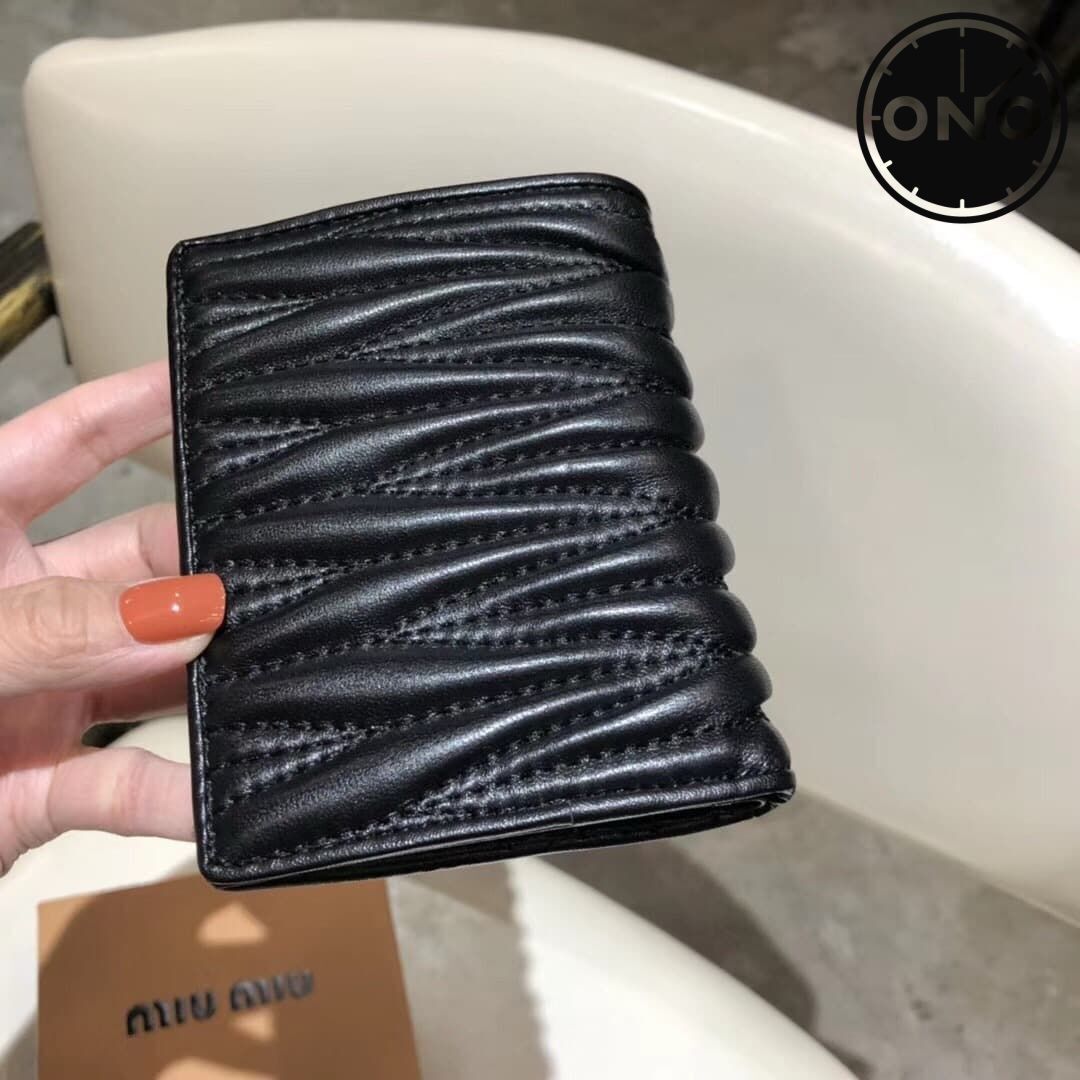 miumiu_wallet_16_7.jpg