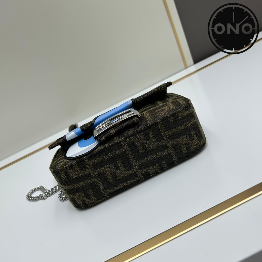 fendi_women_83_4.jpg
