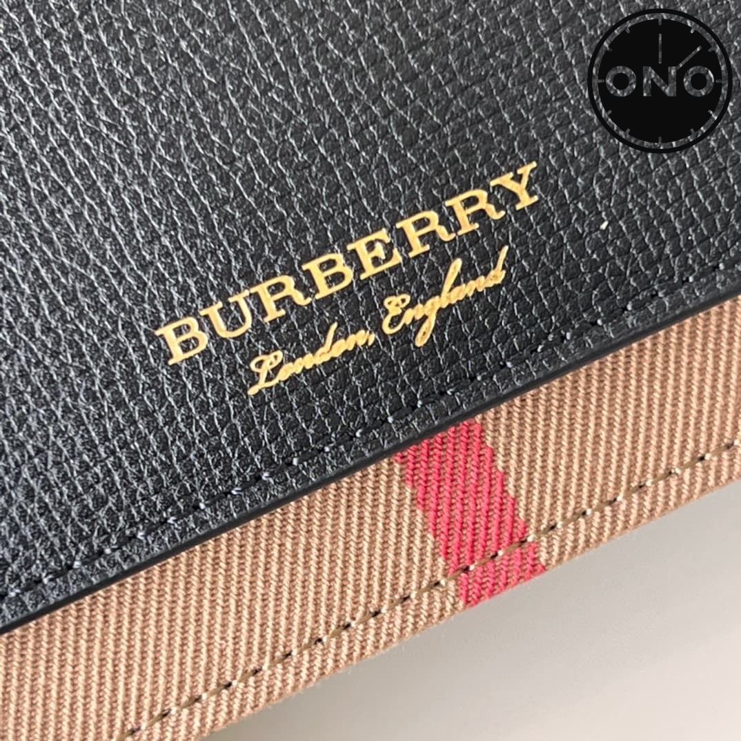 burberry_women_75_4.jpg