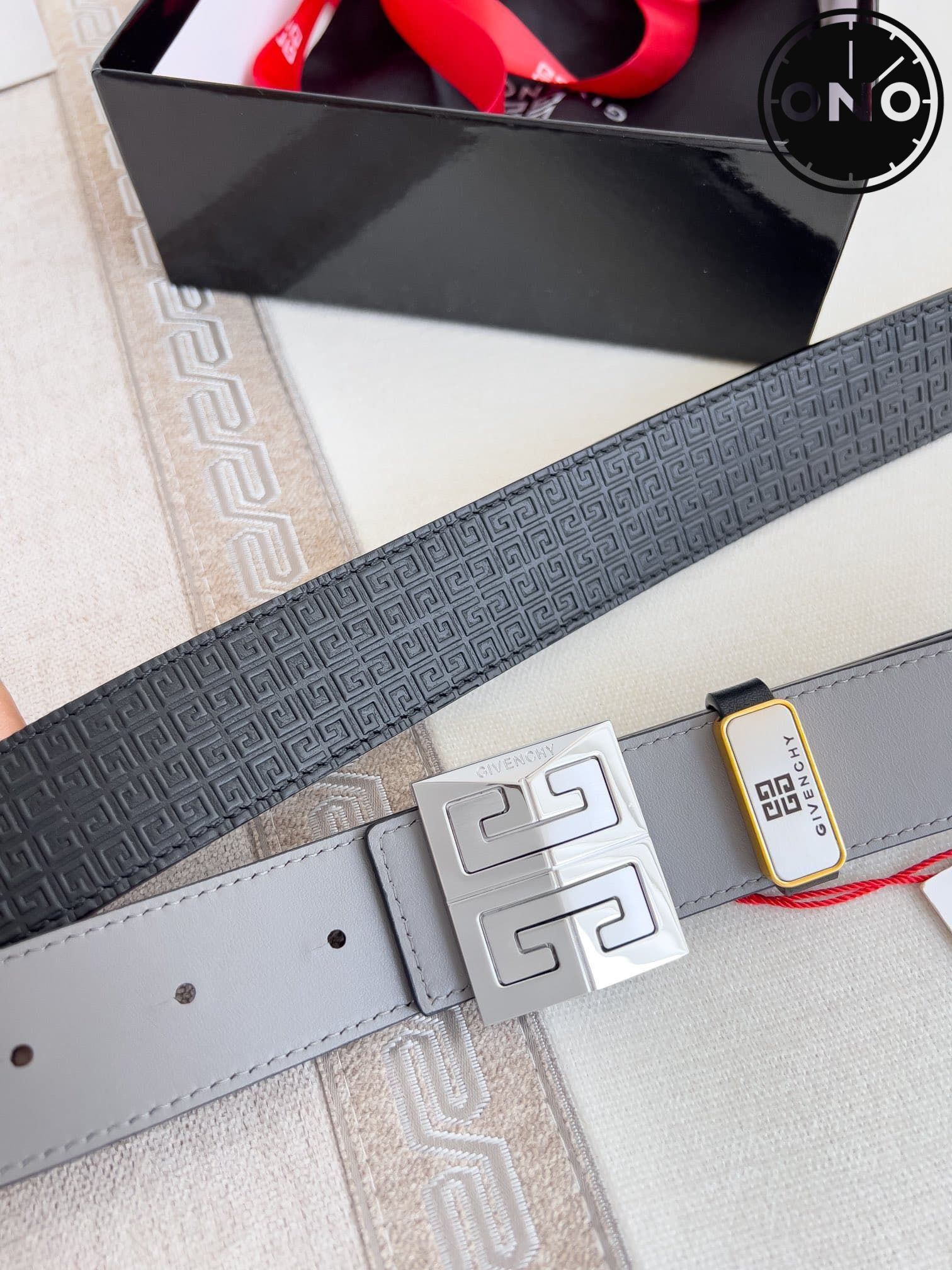 givenchy_belt_24_3.jpg