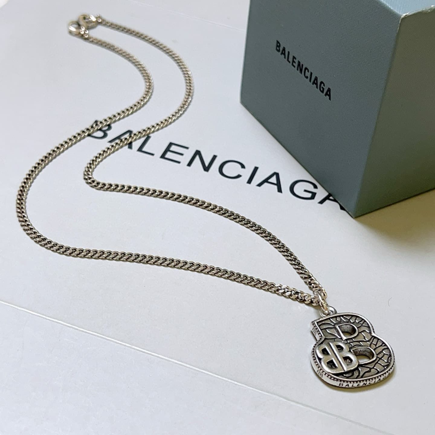 balenciaga-necklace_30_7.jpg