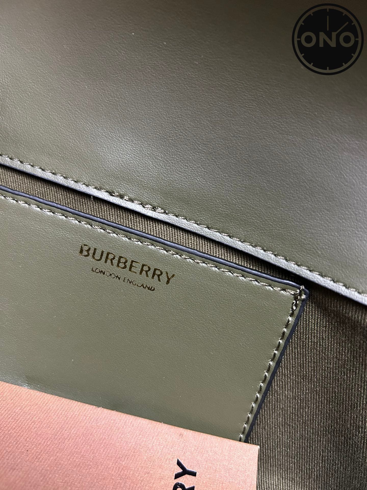 burberry_women_93_8.jpg
