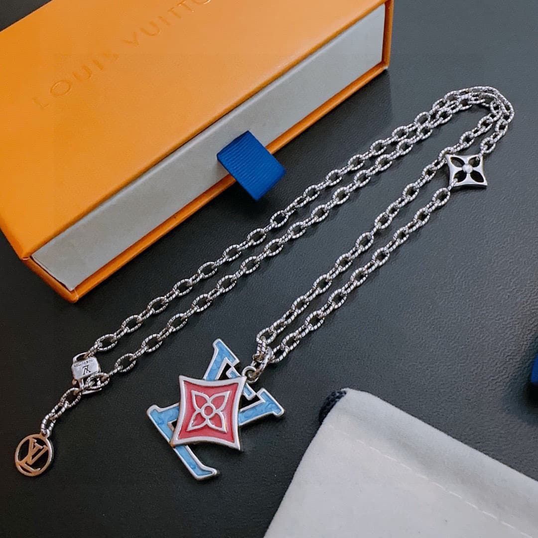 lv-necklace_48_4.jpg