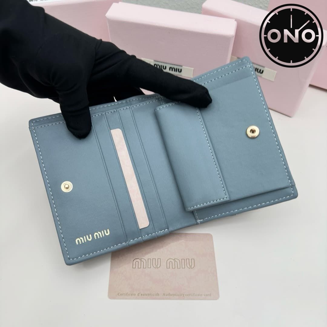 miumiu_wallet_5_6.jpg
