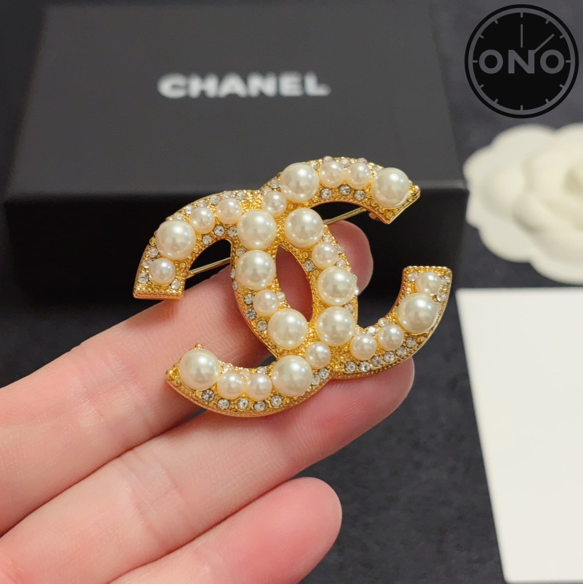 chanel-brooch_6_7.jpg