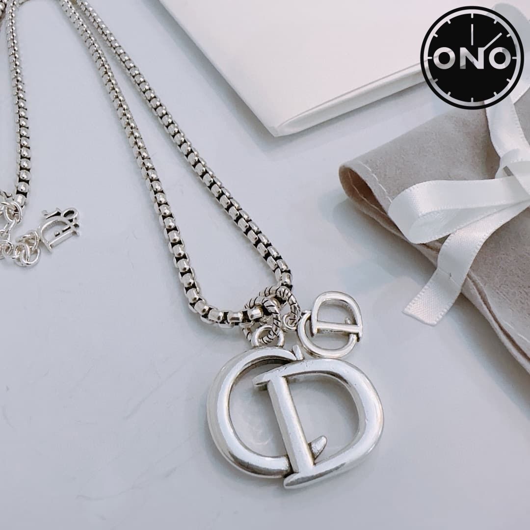dior-necklace_103_7.jpg