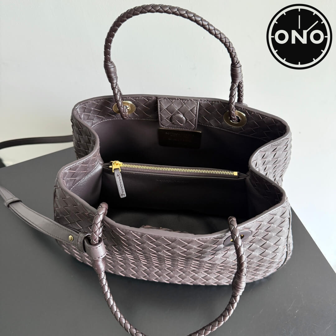bottega_veneta_women_63_8.jpg