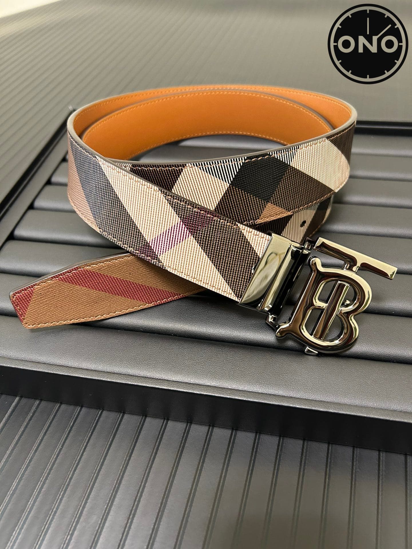 burberry_belt_56_5.jpg