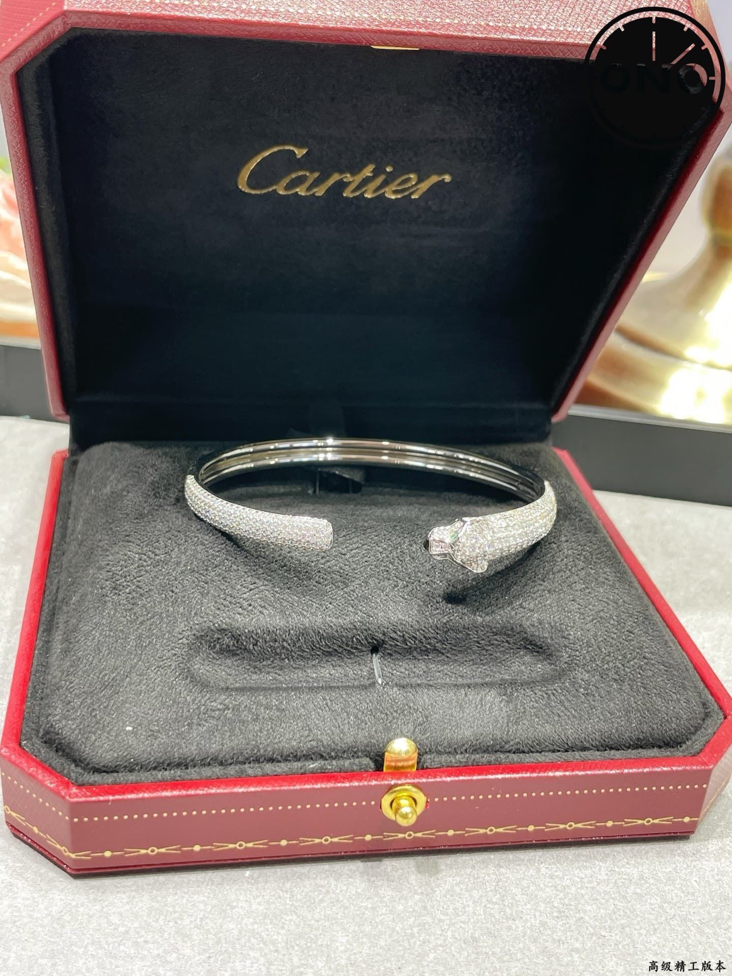 cartier-bracelet_1_1.jpg