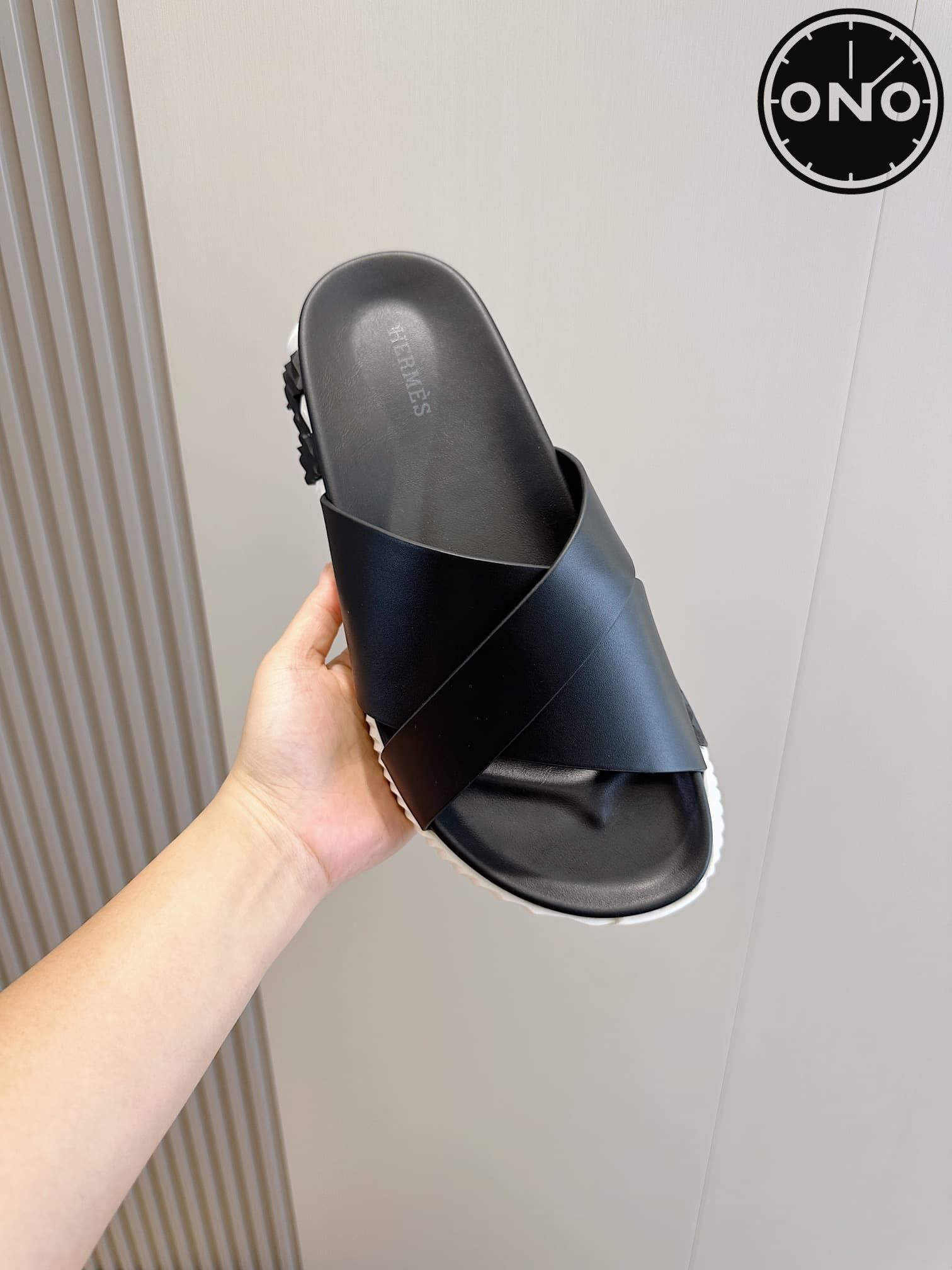 hermes-slippers_20_3.jpg