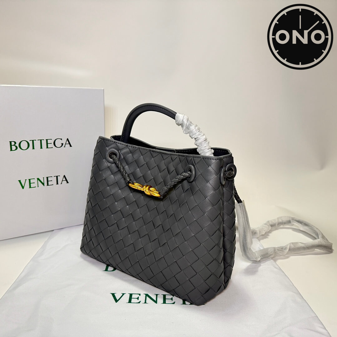 bottega_veneta_women_145_2.jpg