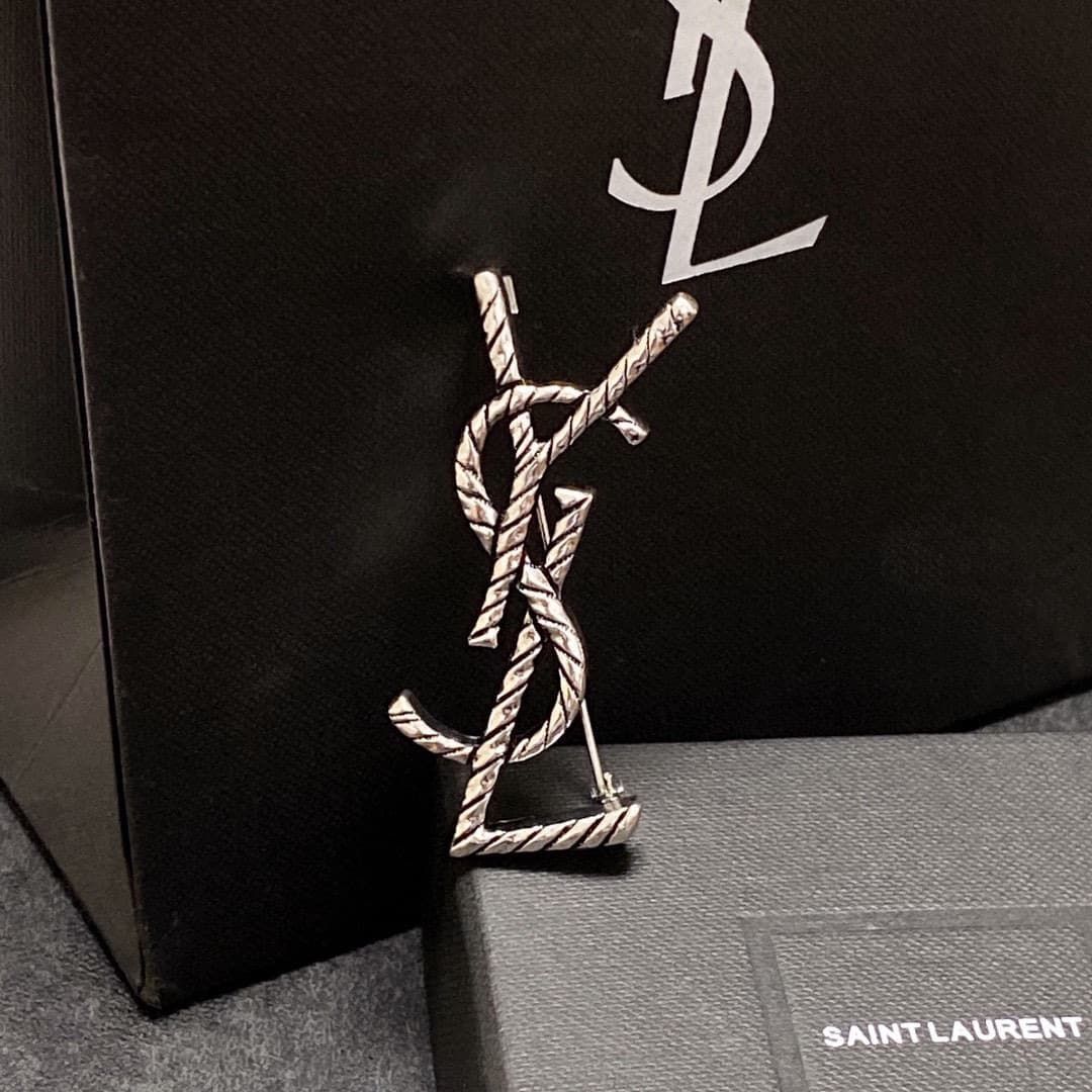 ysl-brooch_22_3.jpg