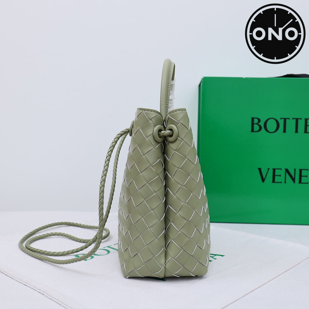 bottega_veneta_women_93_3.jpg