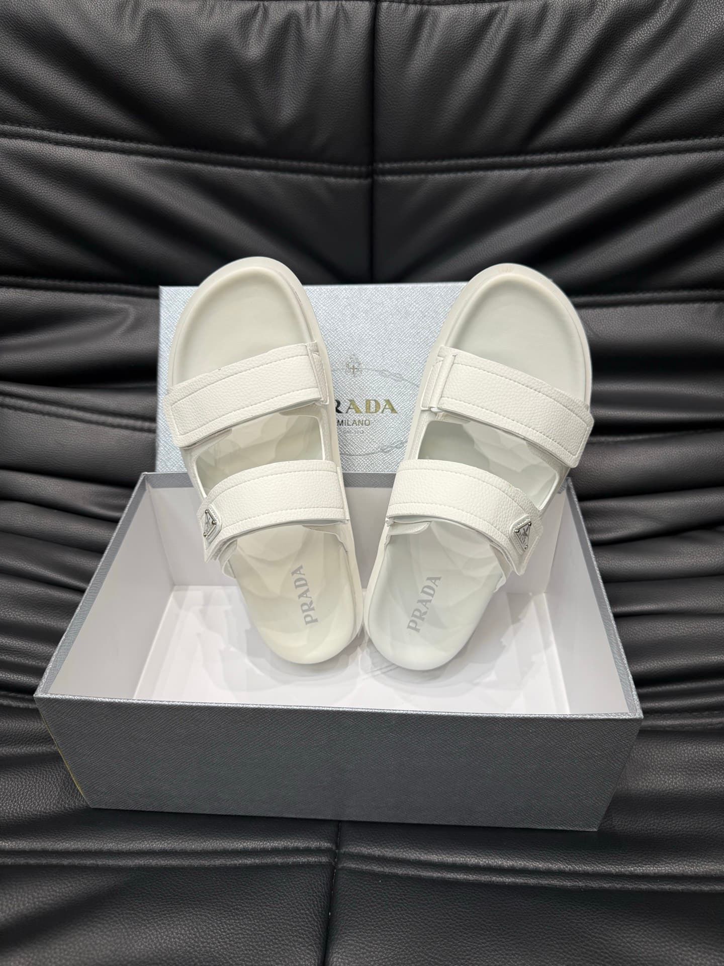 prada-slippers_37_3.jpg