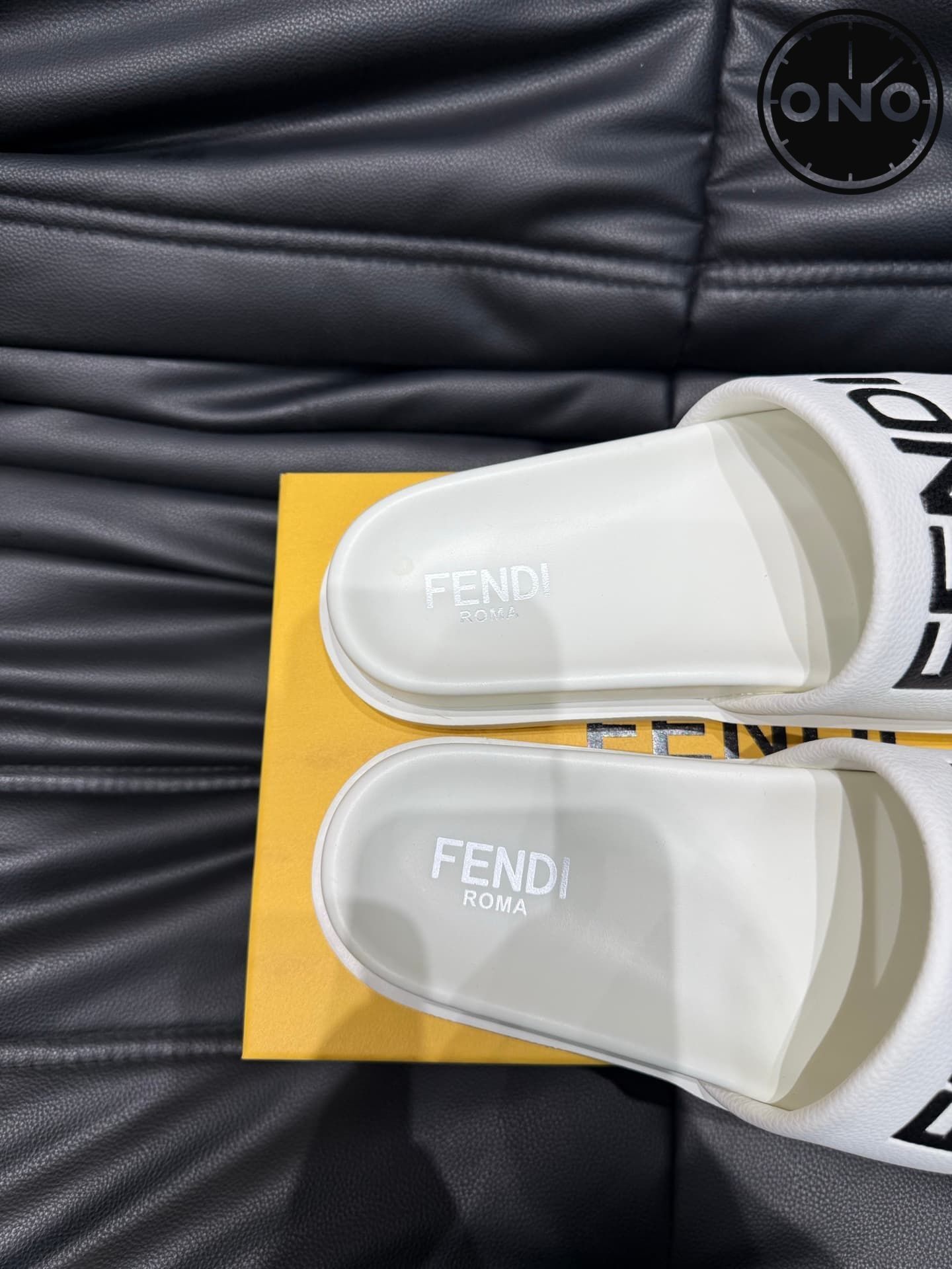 fendi-slippers_29_7.jpg