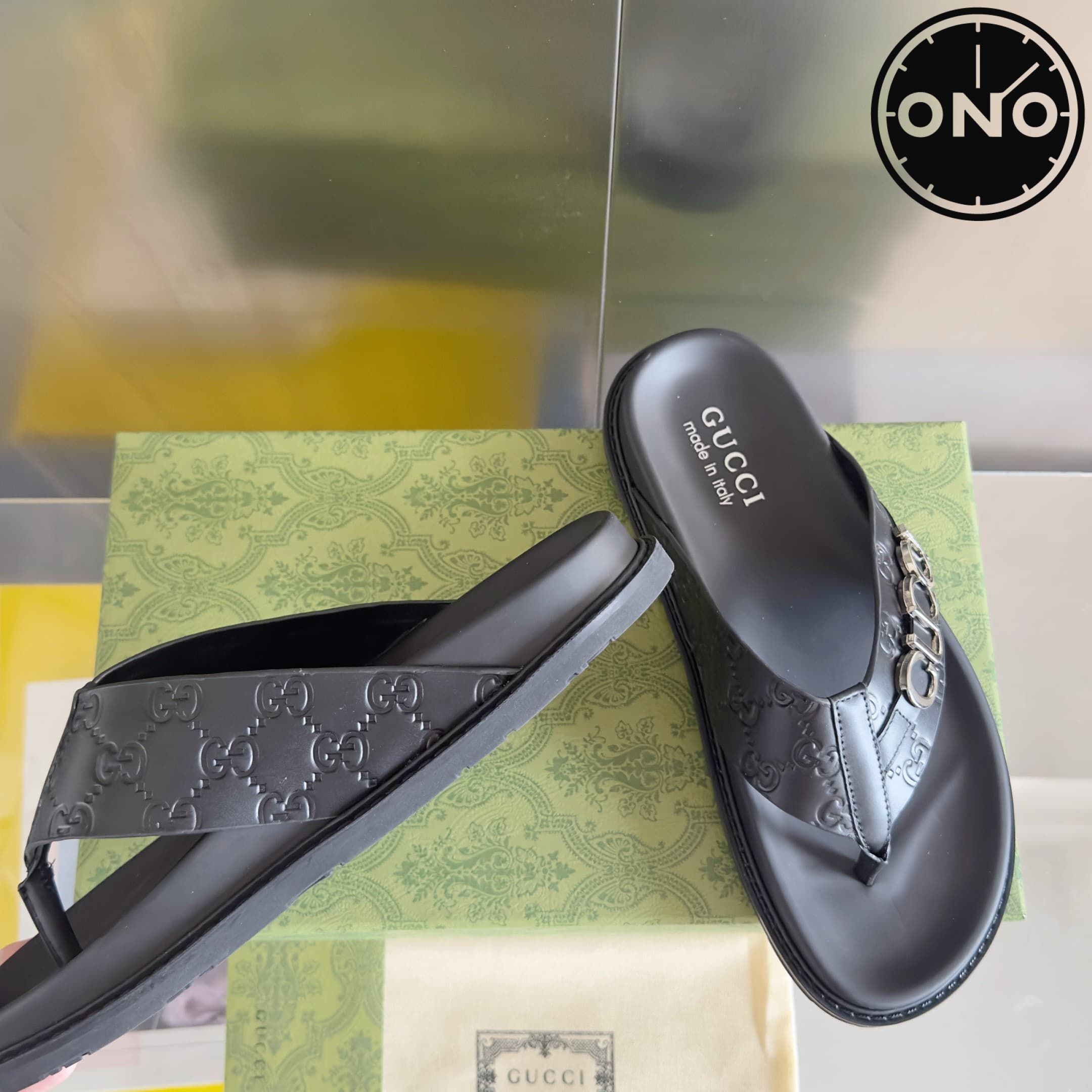 gucci-slippers_4_3.jpg