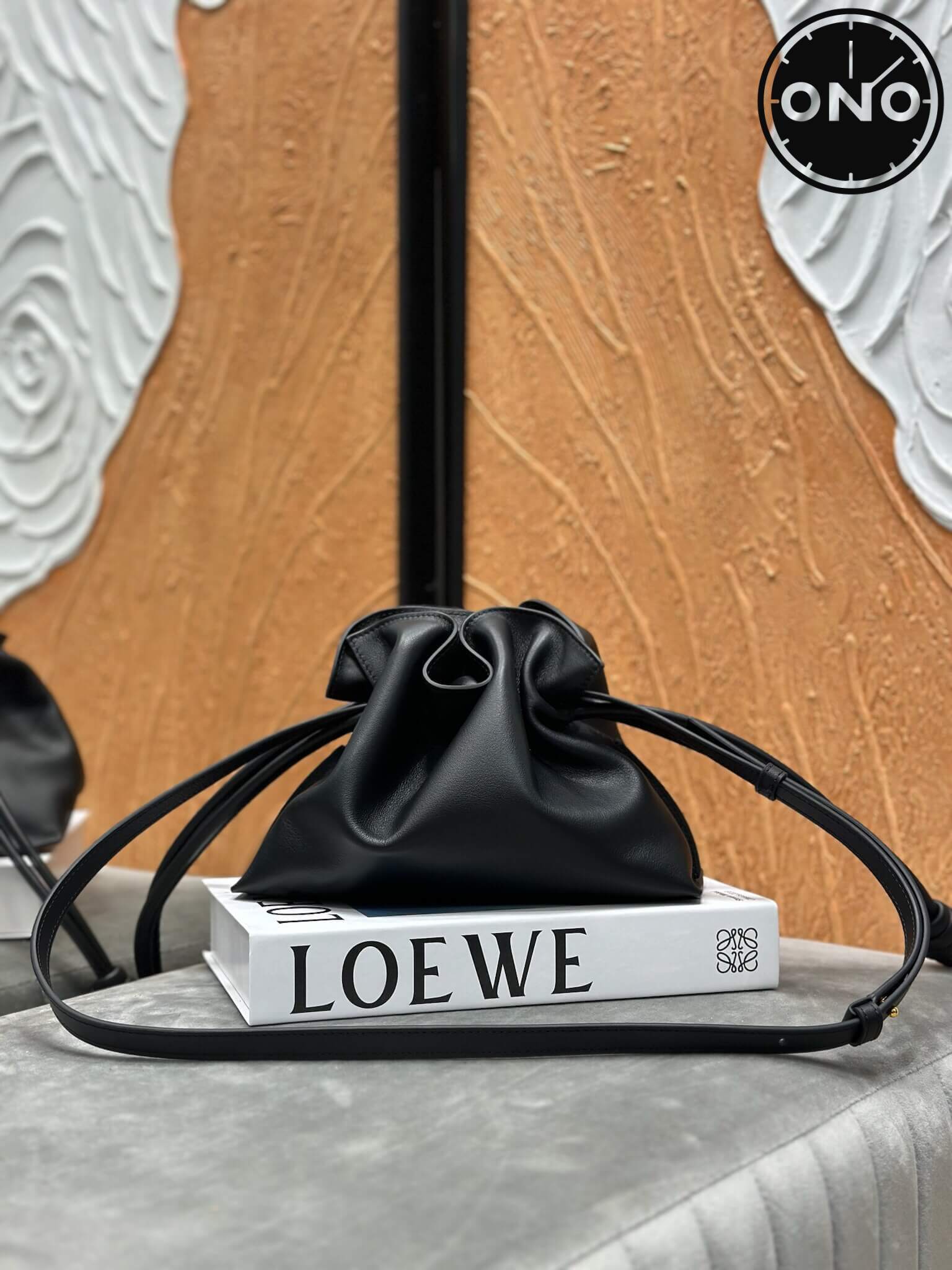 loewe_women_34_2.jpg