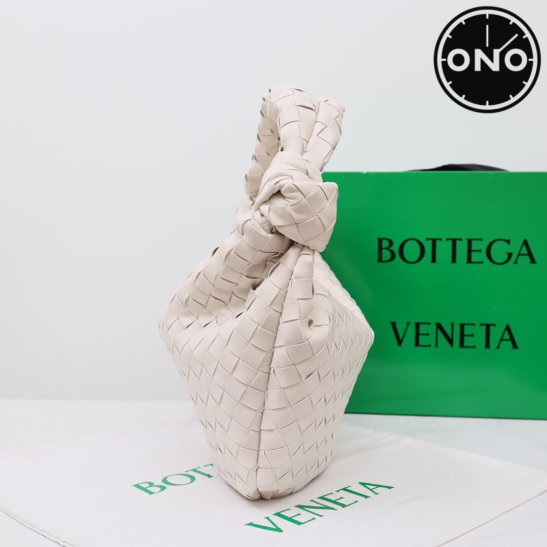 bottega_veneta_women_105_2.jpg