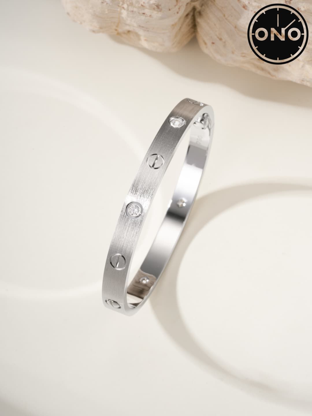cartier-bracelet_14_2.jpg