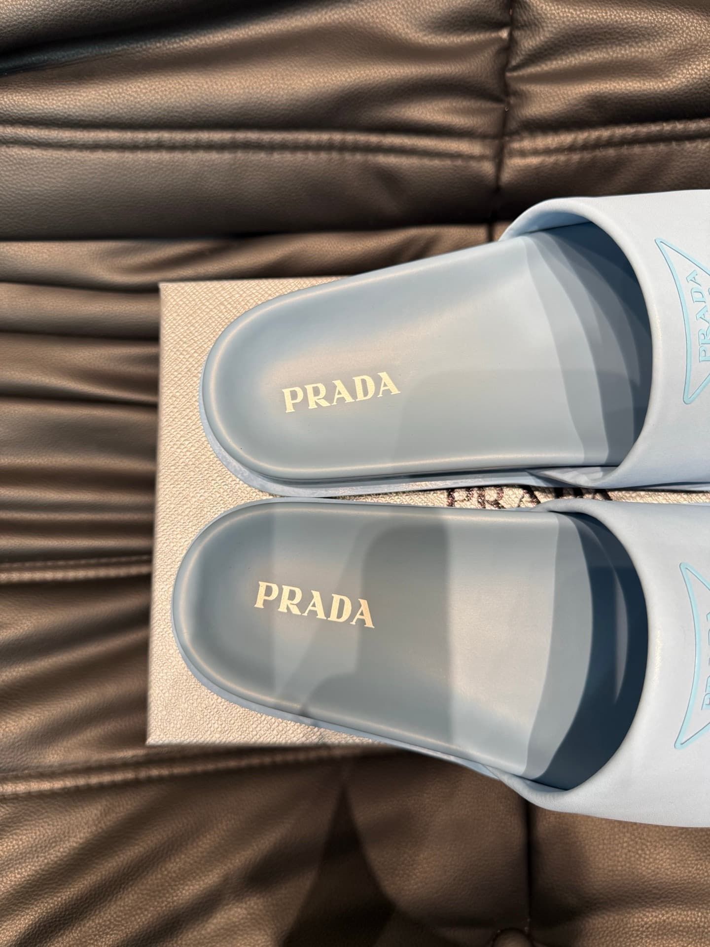 prada-slippers_23_8.jpg