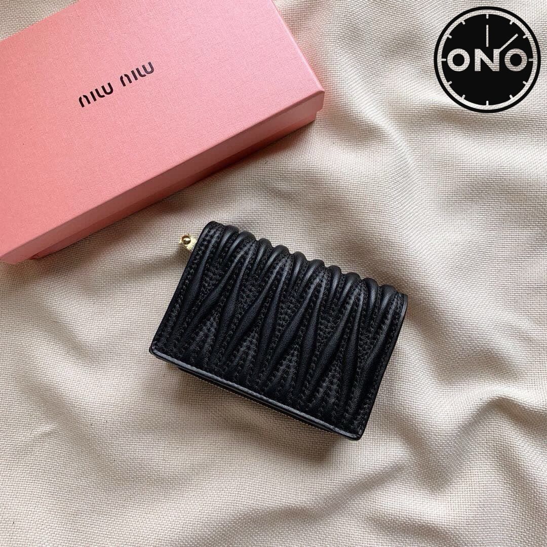 miumiu_wallet_18_2.jpg